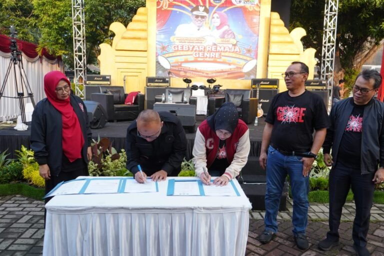 Gebyar Remaja Genre di Cilegon, Wali Kota dan Istri Deklarasikan Anti Narkoba dan Beasiswa Full Sarjana