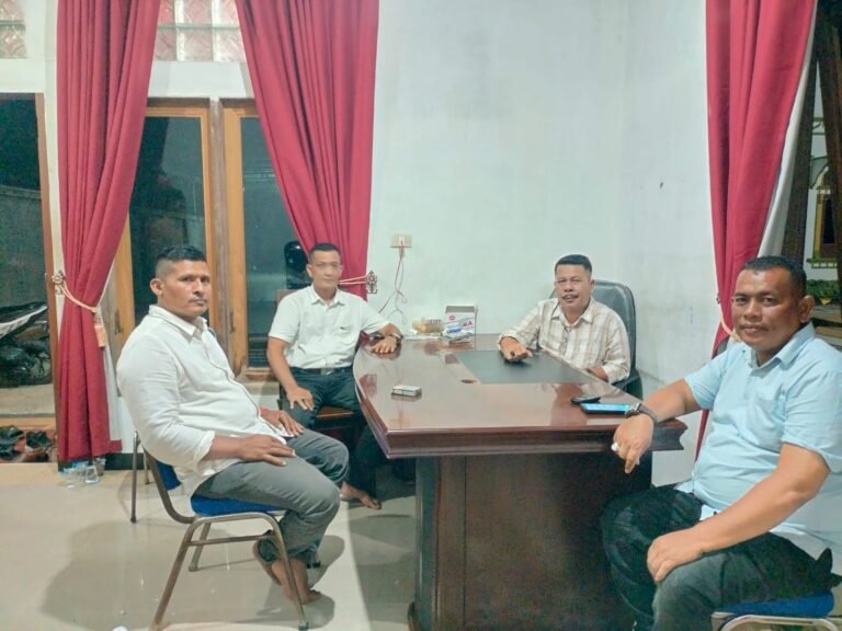 Peresmian Sekretariat,Mualem Center Aceh Timur Bersilaturahmi Dengan ketua Partai Aceh (PA) DPW Aceh Timur