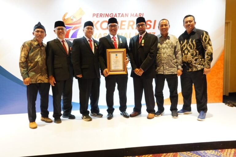 Raih Penghargaan, Didin Siap Bawa Koperasi di Cilegon Lebih Baik Lagi