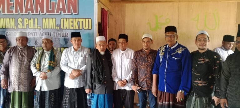 Ditepung Tawar Oleh Tengku Nektu Dan Amad Leumbeng Temu Ramah Dengan Tokoh masyarakat