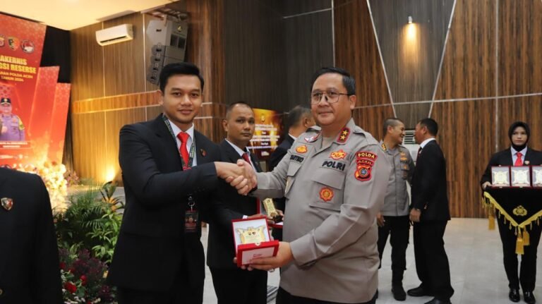 Polres Aceh Timur Peringkat Pertama Penginputan Dokumen Aplikasi EMP
