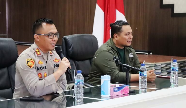 Kapolres Aceh Timur Menutup Kegiatan Pelatihan Jurnalistik Bagi Personel