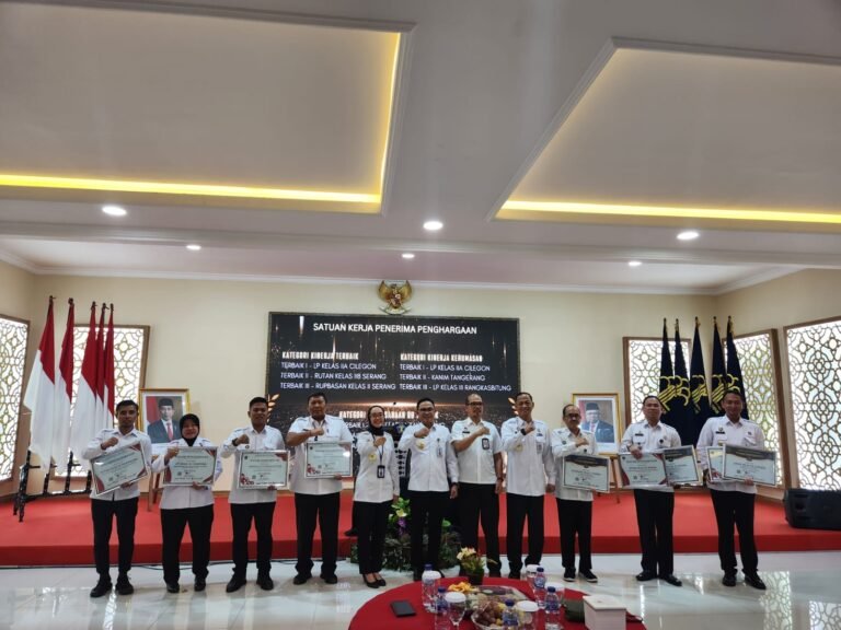 Kakanwil BPN Banten Mengambil Sumpah Penilai Pertanahan, Apa itu Penilai Pertanahan dan Tugasnya