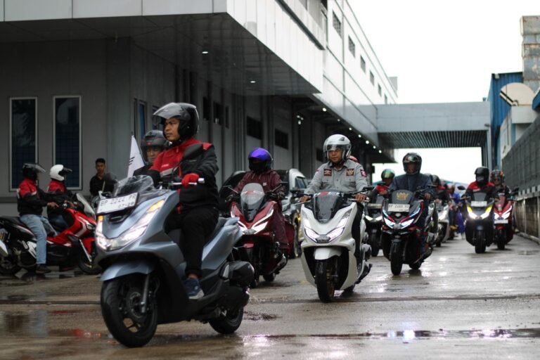 Semangat Sinergi bagi Negeri, Honda TOPIA On Sunday Ride Sukses Digelar di Batam