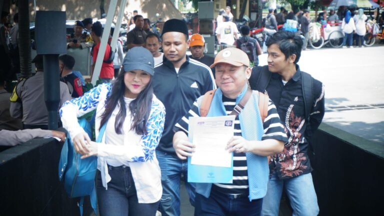 Artis Ulfa Bone Jadi Korlap Aksi Demontrasi Dukung KPK Berantas Kasus Dana Hibah DPRD Jatim 