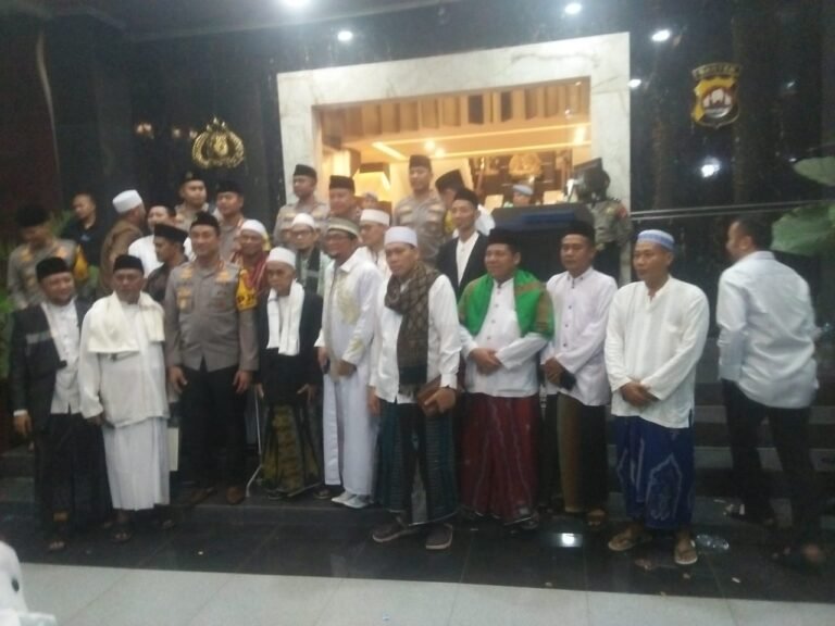 Kapolda Banten Gelar Istighosah dan Doa Bersama Peringati Hari Santri Nasional