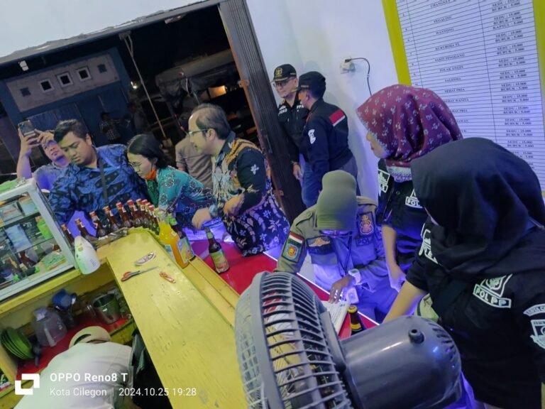 Penegakan Hukum Terhadap Pelanggaran Peraturan Daerah di Cilegon: Satpol PP Bersama BPOM Provinsi Banten Gelar Razia