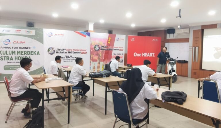 Tingkatkan Kompetensi Guru SMK, Capella Honda lakukan Pelatihan dan Sertifikasi