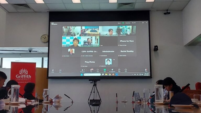 Guru Besar FKM Unhas Menjadi Pembicara pada Simposium Internasional bersama dengan Pendiri Healthy Cities Dunia