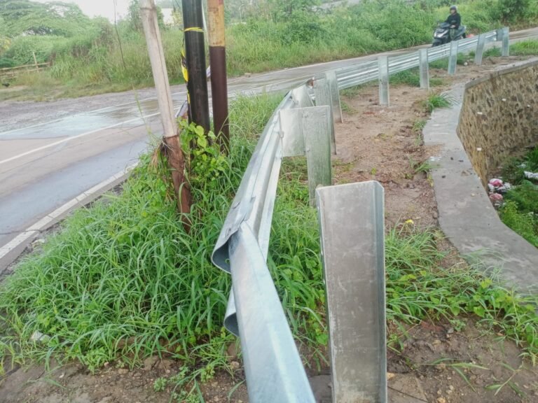 Masalah Gardil dan TPT Retak di Jalur Bulakan-Cikerai, Warga Minta Perbaikan Segera