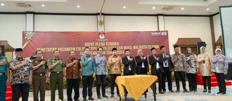 KPU Cilegon Tetapkan Walikota – Wakil Walikota Cilegon Terpilih Robinsar -Fajar    