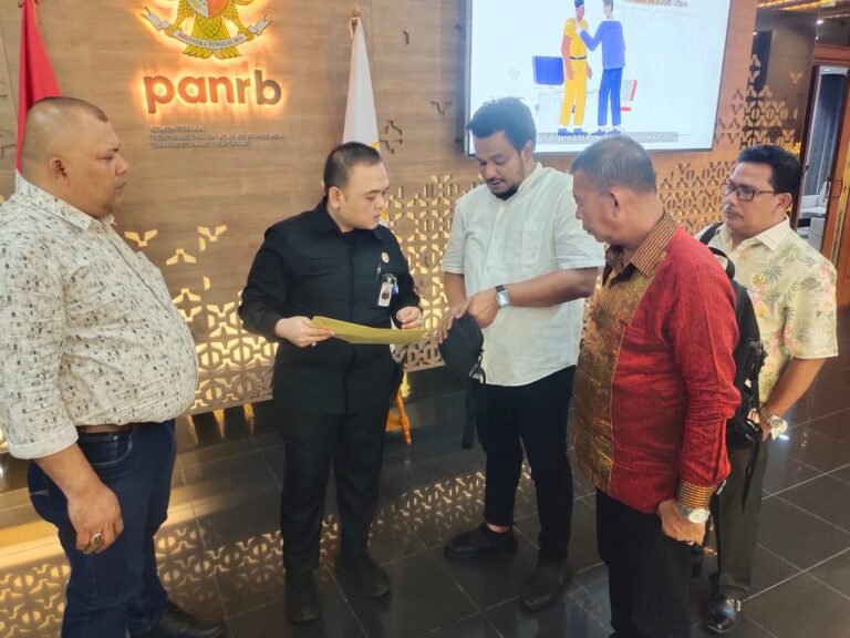 Ketua DPRK Aceh Timur Temui MenpanRB Bahas Status R2 dan R3