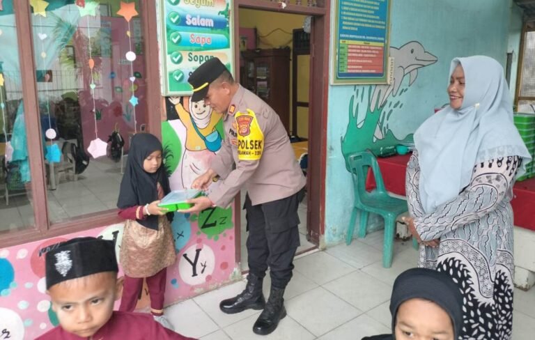 Kapolsek Peureulak Kawal Program Makan Bergizi Gratis