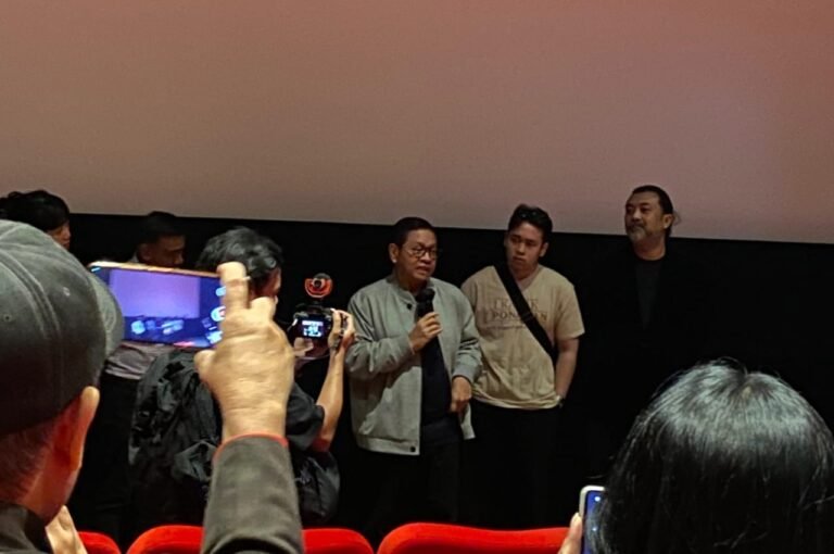 Pramono Anung Berurai Air Mata Usai Tonton Film 1 Kakak 7 Ponakan