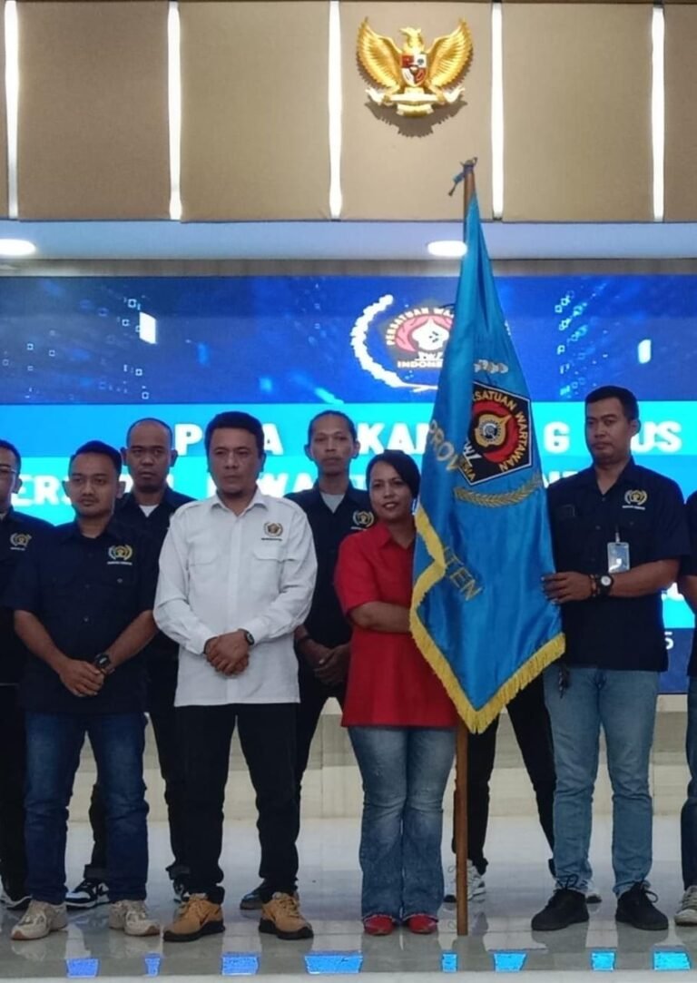 Rian Nopandra Ketua PWI Provinsi Banten Resmi Melantik Kepengurusan PWI Kabupaten Tangerang Periode 2025 – 2028
