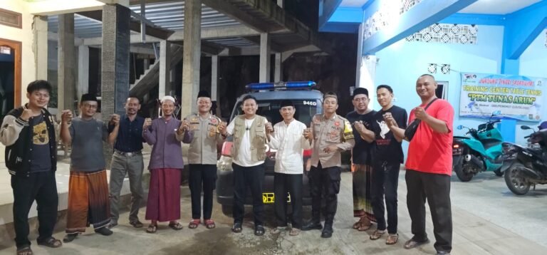 Bhabinkamtibmas Polsek Pulomerak dan Karang Taruna Tunas Arum Gelar Patroli