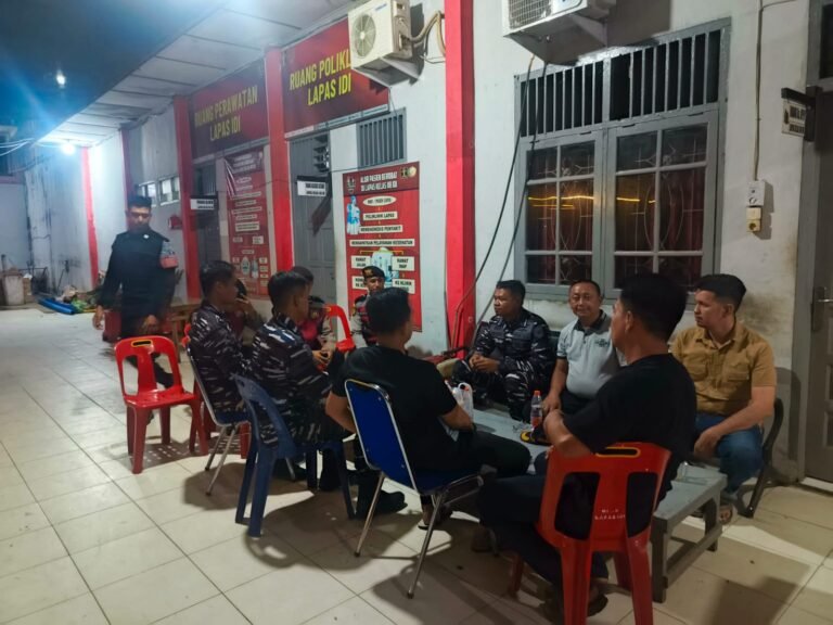 Personel Polres Aceh Timur Diperbantukan Mengamankan Lapas Idi Pasca Kaburnya Napi dari Lapas Kutacane