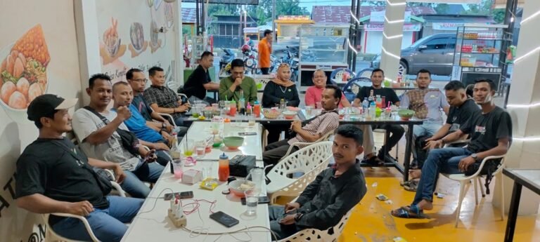 Wakapolres Aceh Timur Ngopi Bareng Bersama Insan Pers