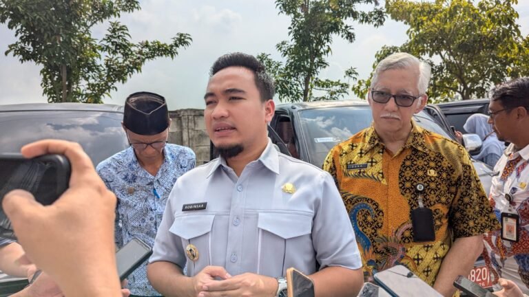 Pemkot Cilegon Akan Lelang 99 Randis, Robinsar: Anggaran Tak Boleh Terbuang