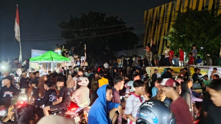 Gema Takbir dan Sorak Kemenangan Timnas Pecah di Nobar DPD Golkar Cilegon