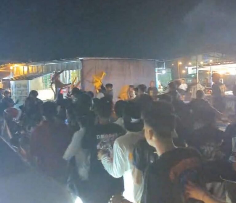 Nobar di DPD Golkar Cilegon Ricuh, Penonton Terlibat Adu Jotos