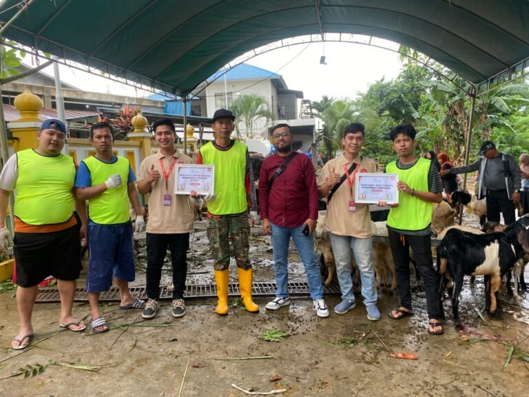 Capella Honda Kepri Berqurban di Masjid Quba Batam Center