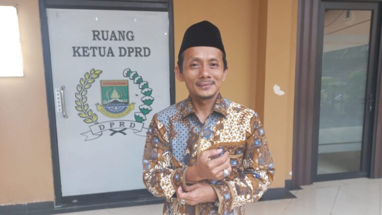 Ayatullah Khumaeni: Pelestarian Budaya Harus Menjadi Prioritas dalam Pembangunan