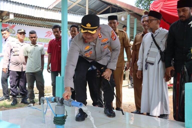Hari Bhayangkara Ke 79, Polres Aceh Timur Bangun Sumur Bor di Dayah Al Ikhlas Peudawa