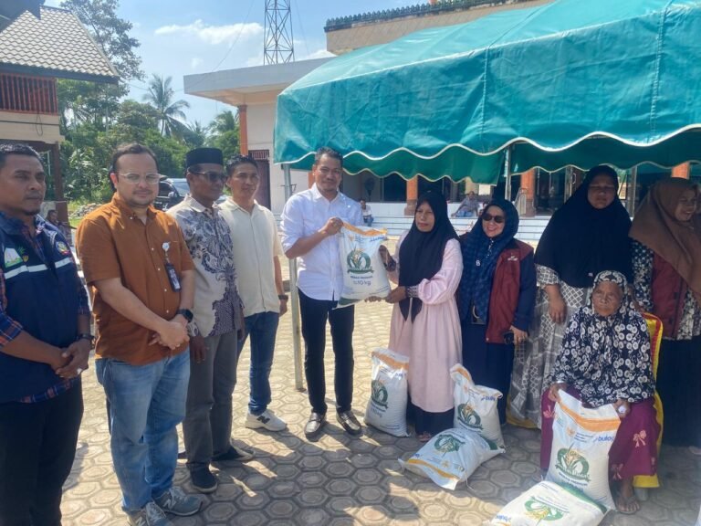 Wakil Bupati Aceh Timur Launching Perdana Bantuan Pangan.