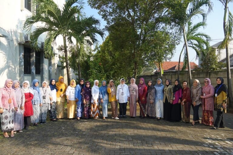 Hari Kebaya Nasional, Dinkes Cilegon Angkat Warisan Budaya Lewat Busana Tradisional