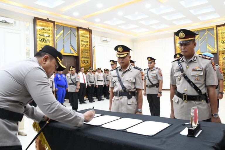 Kapolres Aceh Timur Pimpin Sertijab Kabag, Kasat, Kapolsek dan Pelantikan Kasipropam