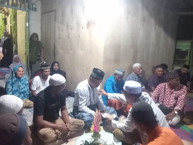 Pemuda Asal Medan Masuk Islam di Desa Teping Bate.