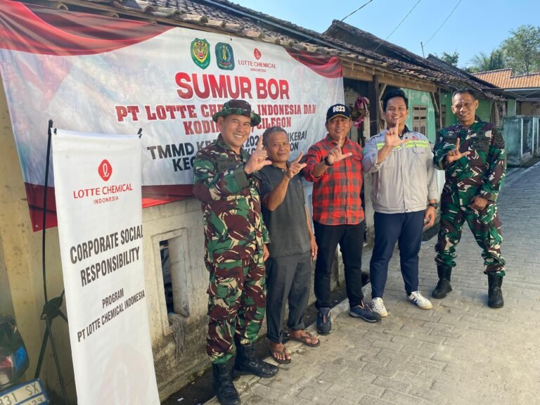 TNI Gandeng PT Lotte Chemical Indonesia Hadirkan Sumur Bor untuk Warga Cikerai