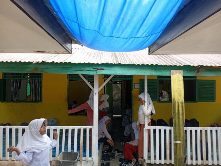 Ketua LAKI Aceh Timur Soroti SD Negeri 1 Idi Tunong Kekurangan 5 Lokal Ruang Guru Jadi Kelas