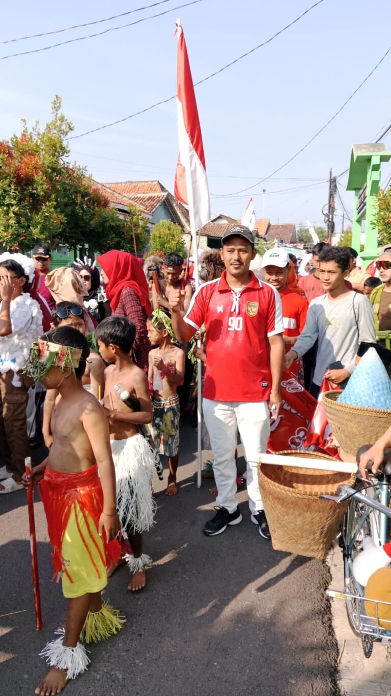 Warga Palas RT 02 Cilegon Bikin Geger! Perayaan HUT RI ke-80 Ala Karnaval Merah Putih Bak Festival Kota