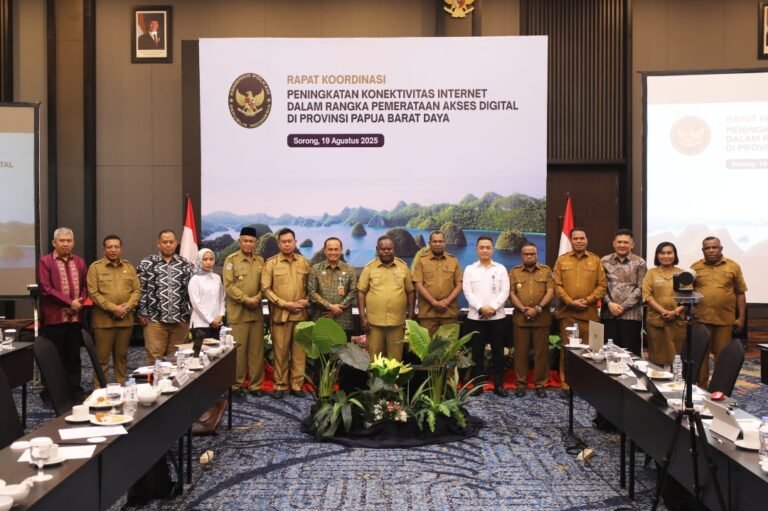 Dari Bumi Cenderawasih, Kemenko Polkam Kawal Pemerataan Internet dan Transformasi Digital Papua Barat Daya