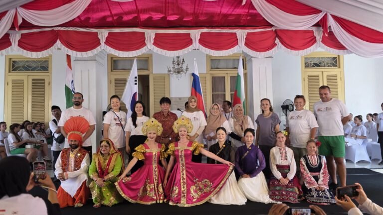 Pelajar Cilegon Antusias Ikuti Workshop Tari Budaya Bersama Penari Dunia