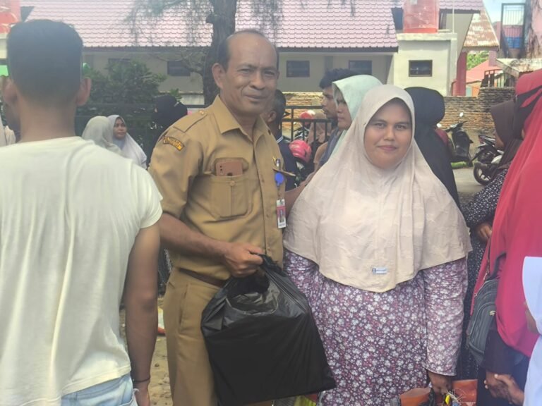 Sambut Maulid Nabi Muhammad Saw.Disdagkopukm Aceh Timur Gelar Pasar Murah
