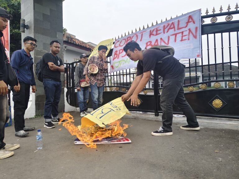 Mahasiswa dan pemuda Desak BPJN Banten atas Dugaan Proyek Asal-asalan