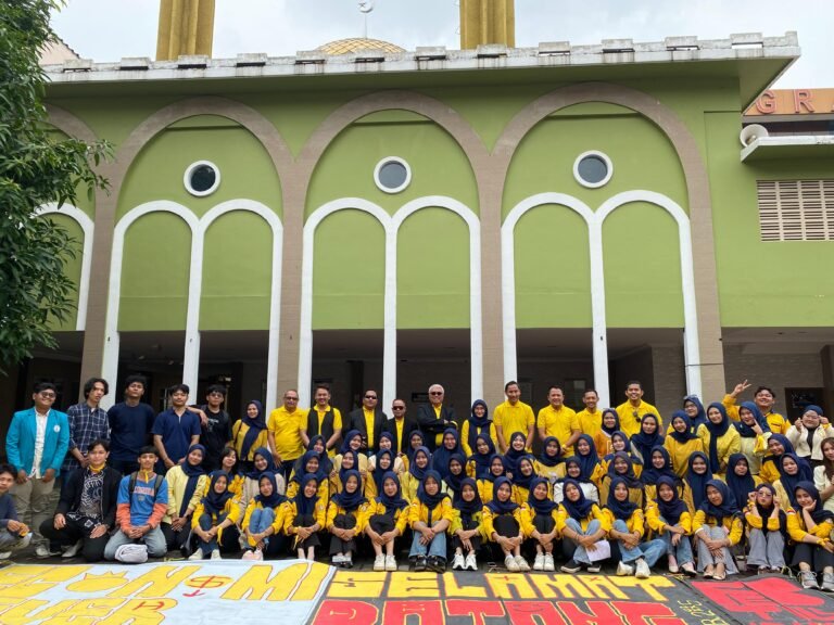 Semarak PKKMB Universitas Faletehan, Fakultas Ekonomi dan Bisnis Tekankan Solidaritas Mahasiswa