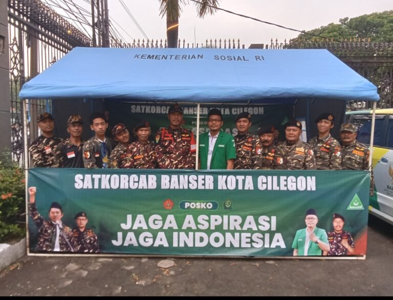 GP Ansor dan Banser Cilegon Dirikan Posko “Jaga Aspirasi, Jaga Indonesia”: Sentuhan Humanis di Jantung Kota
