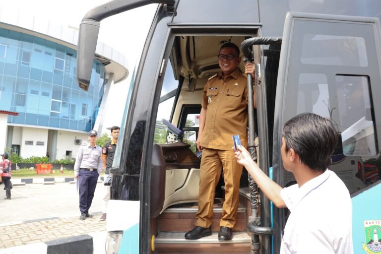Trans Banten Gratis hingga Akhir Tahun, Gubernur Andra Soni Jajal Langsung Layanan
