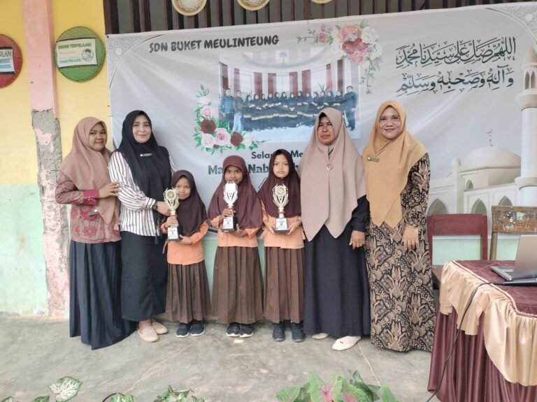 Perlombaan Hafiz jus 30 SDN Buket Meulinteung, 20 Murid Tampil Hafal Ayat Suci Al-Qur’an jus 30