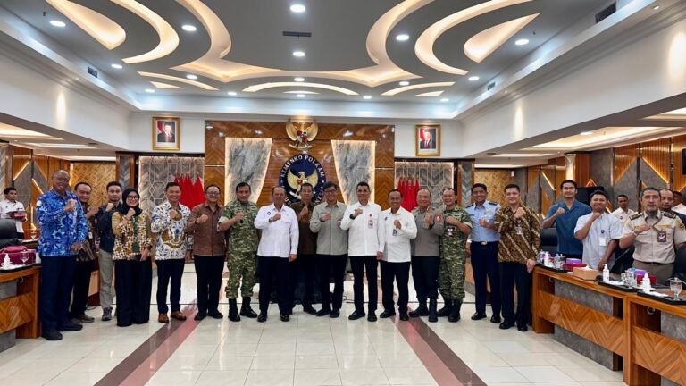 Kemenko Polkam Dorong Sinergi Pengamanan Fisik dan Siber di Bandar Udara Jelang Nataru 2025