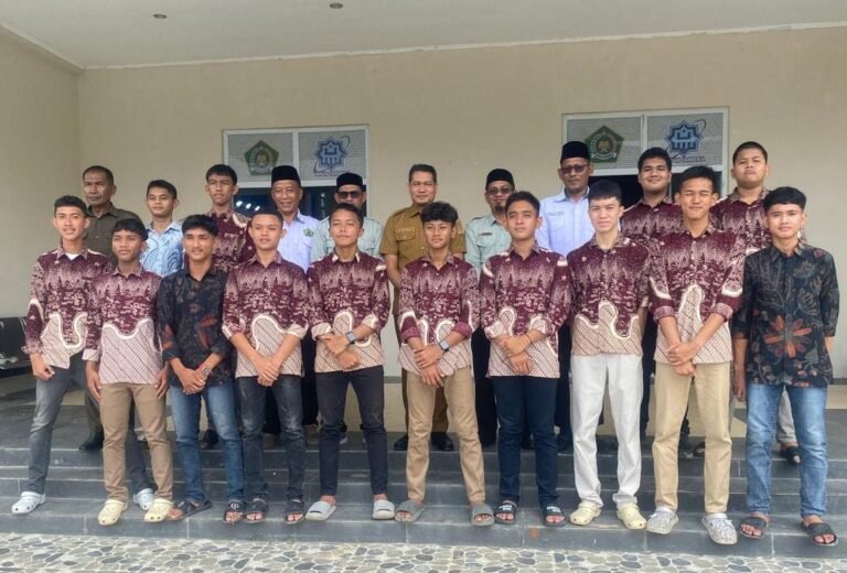 Wakil Bupati Aceh Timur Hadiri Maulid Nabi di MAN Insan Cendekia.