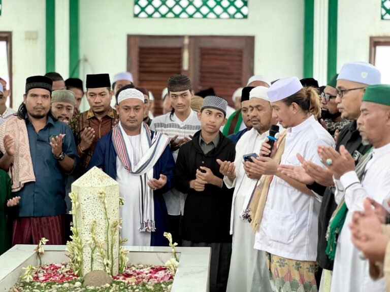 Bupati dan Wakil Bupati Aceh Timur Hadiri Maulid Nabi & Haul Ke-5 Habib Muhammad Bin Ahmad Al Attas..
