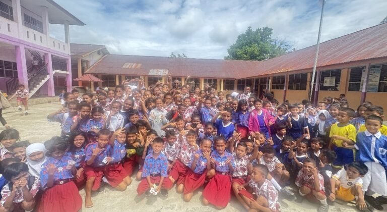 Sukseskan MBG Prabowo, Legislator Gerindra: Makan Bergizi Buat Anak SMP Semangat Belajar