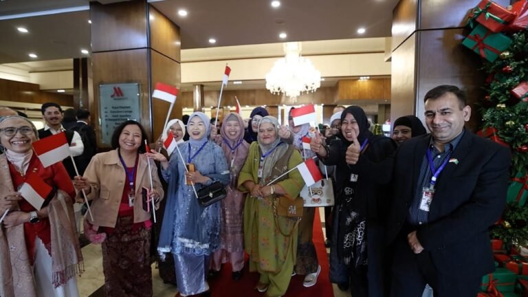 Ibu-ibu WNI di Pakistan Kompak Sambut Prabowo: Dunia Lihat Indonesia Bermartabat