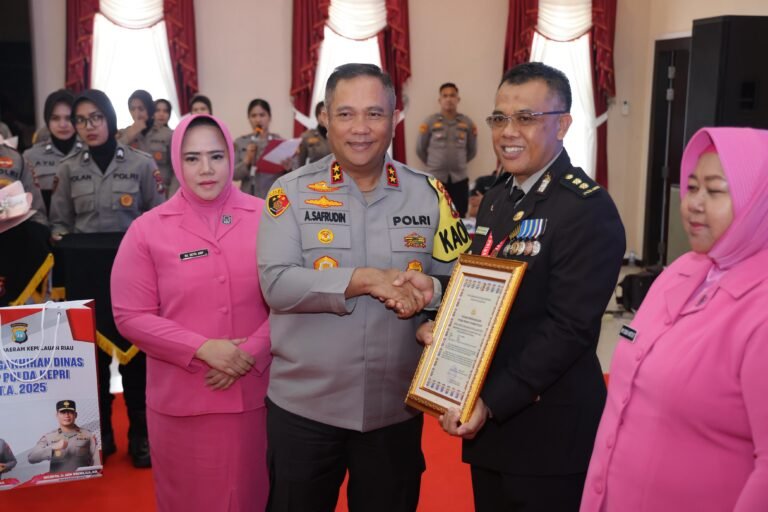 LDA KEPRI GELAR PEMBINAAN TRADISI PRAPENGAKHIRAN DINAS BAGI PNPP PERIODE NOVEMBER 2024 S.D. OKTOBER 2025