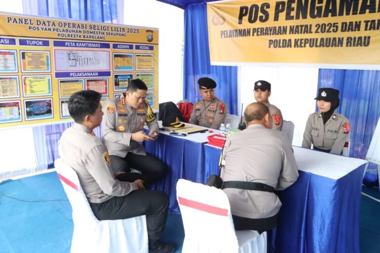 Jelang Puncak Libur Akhir Tahun, Kapolresta Barelang Turun Langsung Cek Pos Pengamanan dan Pelayanan